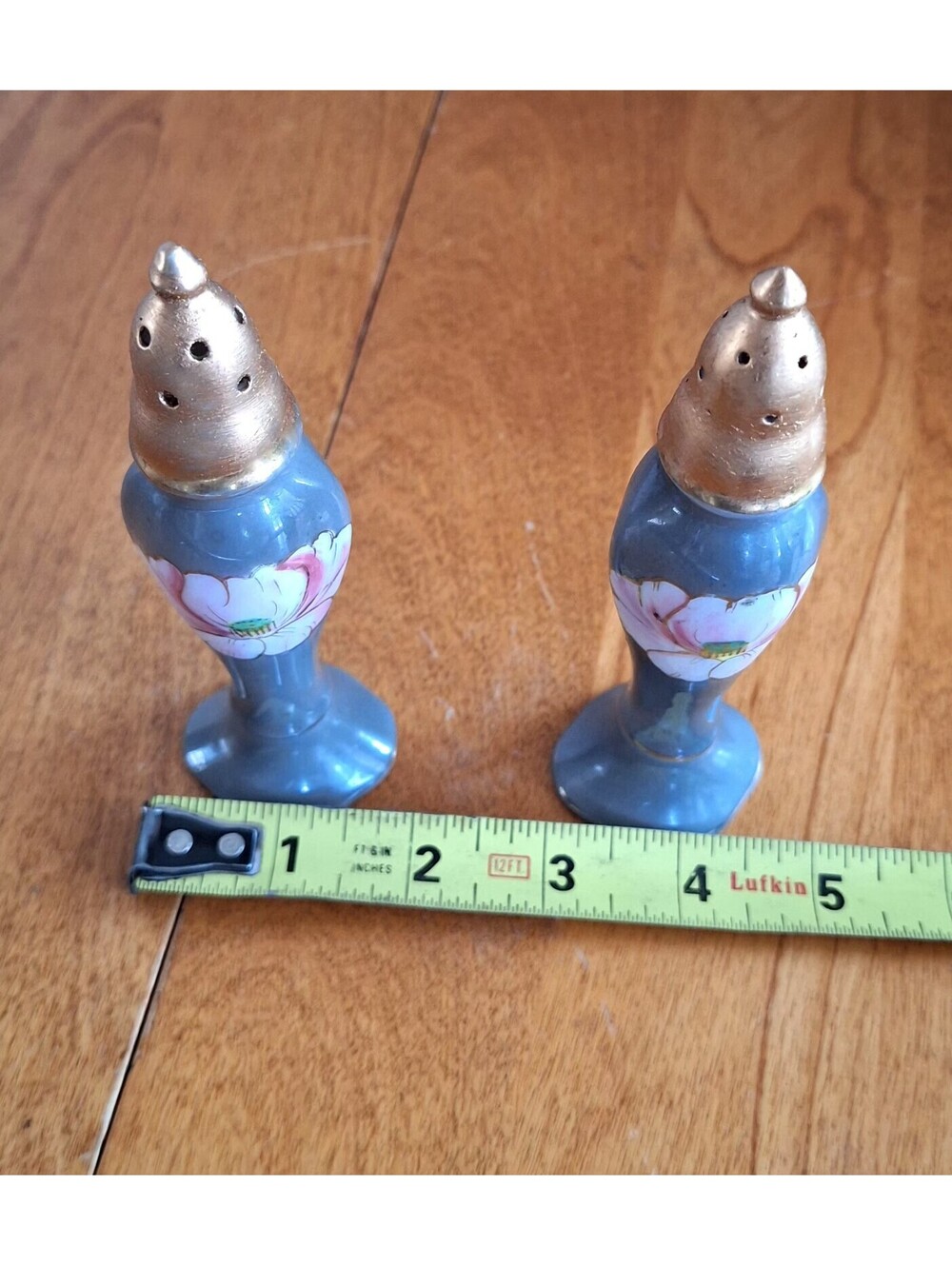 VTG Gray Ceramic Salt/Pepper Shakers Floral Goldtone Tops Cork Stoppers Japan - Picture 8 of 9